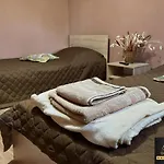 дени