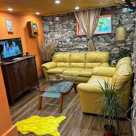 дени * Chukovezer