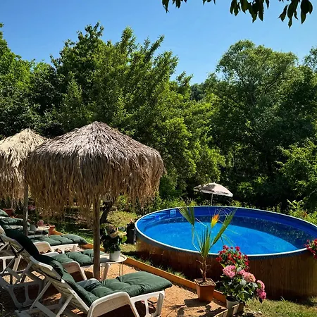 дени * Chukovezer