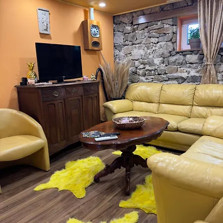 дени * Chukovezer