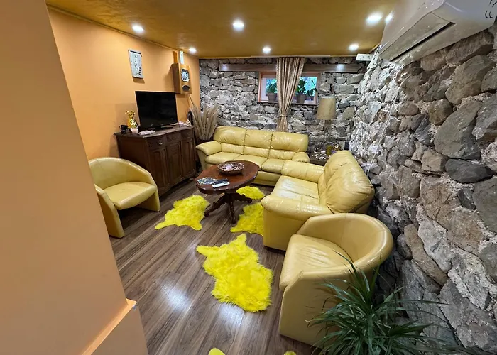 дени ヴィラ Chukovezer